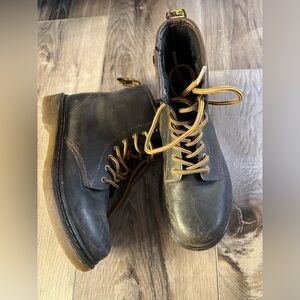 Dr Martens Chocolate brown Boots Kids size 3